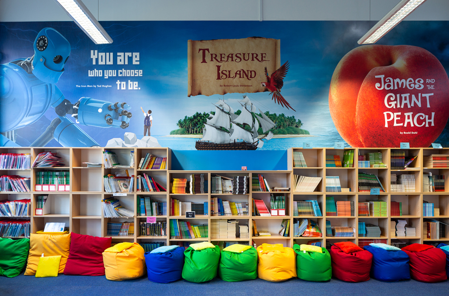 Thomas Arnold library wall art