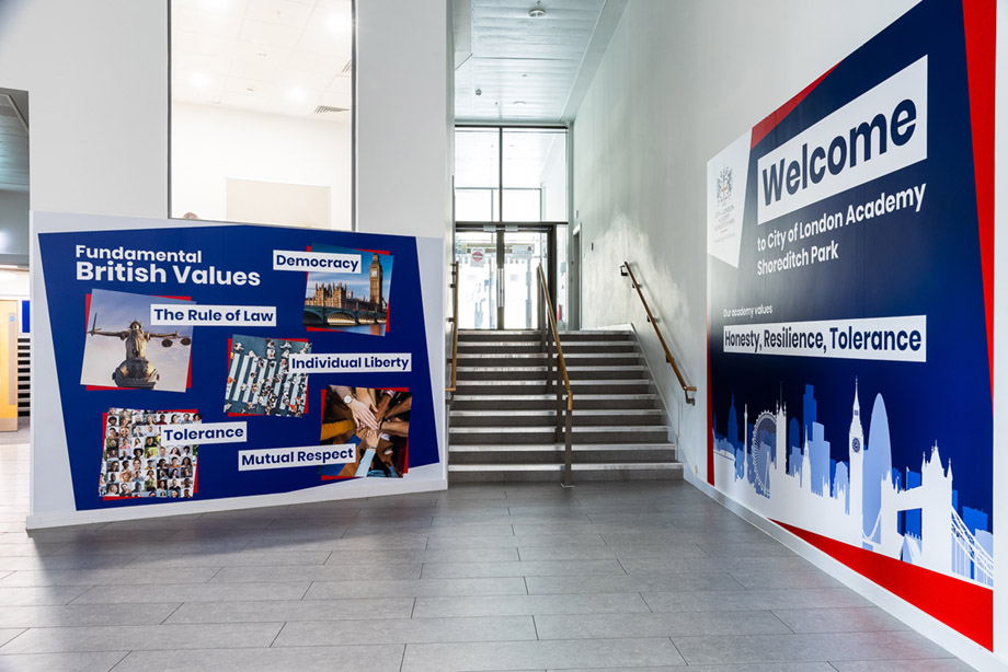 City of London welcome entrance wall art